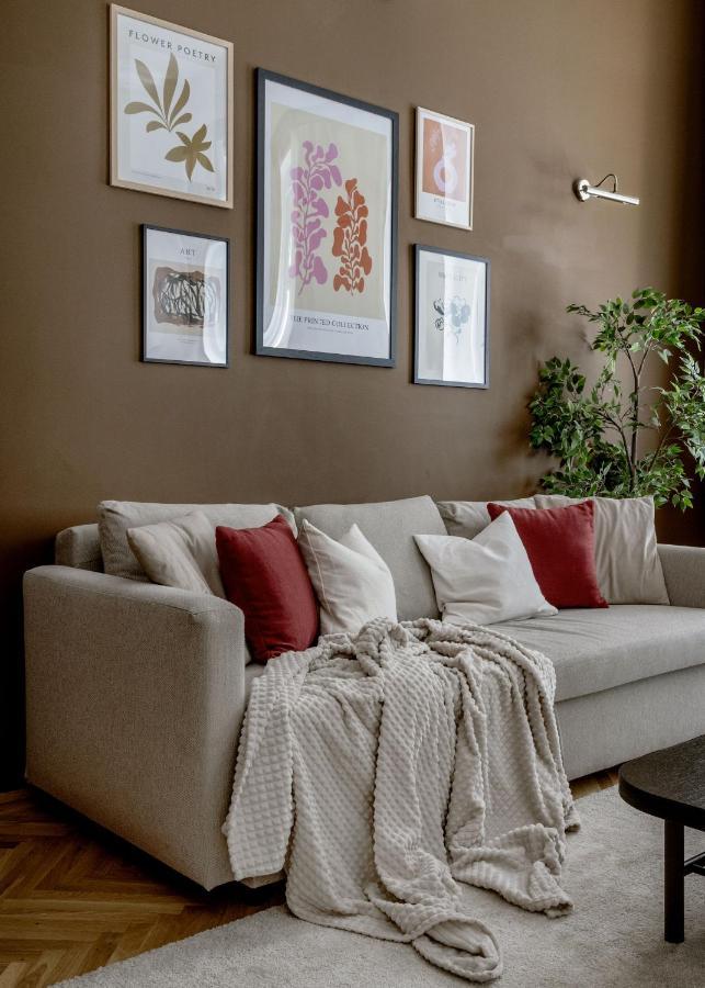 Luxe, Historic Home Near Downtown Landmarks 19Th Century Budapest Exteriör bild